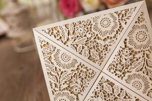 laser cut svadobné oznámenie