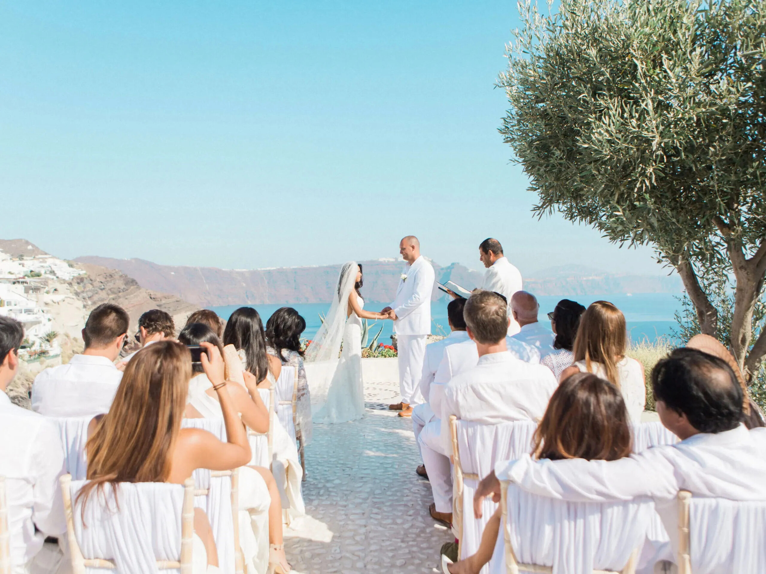 biele saty na svadbu ako host 3