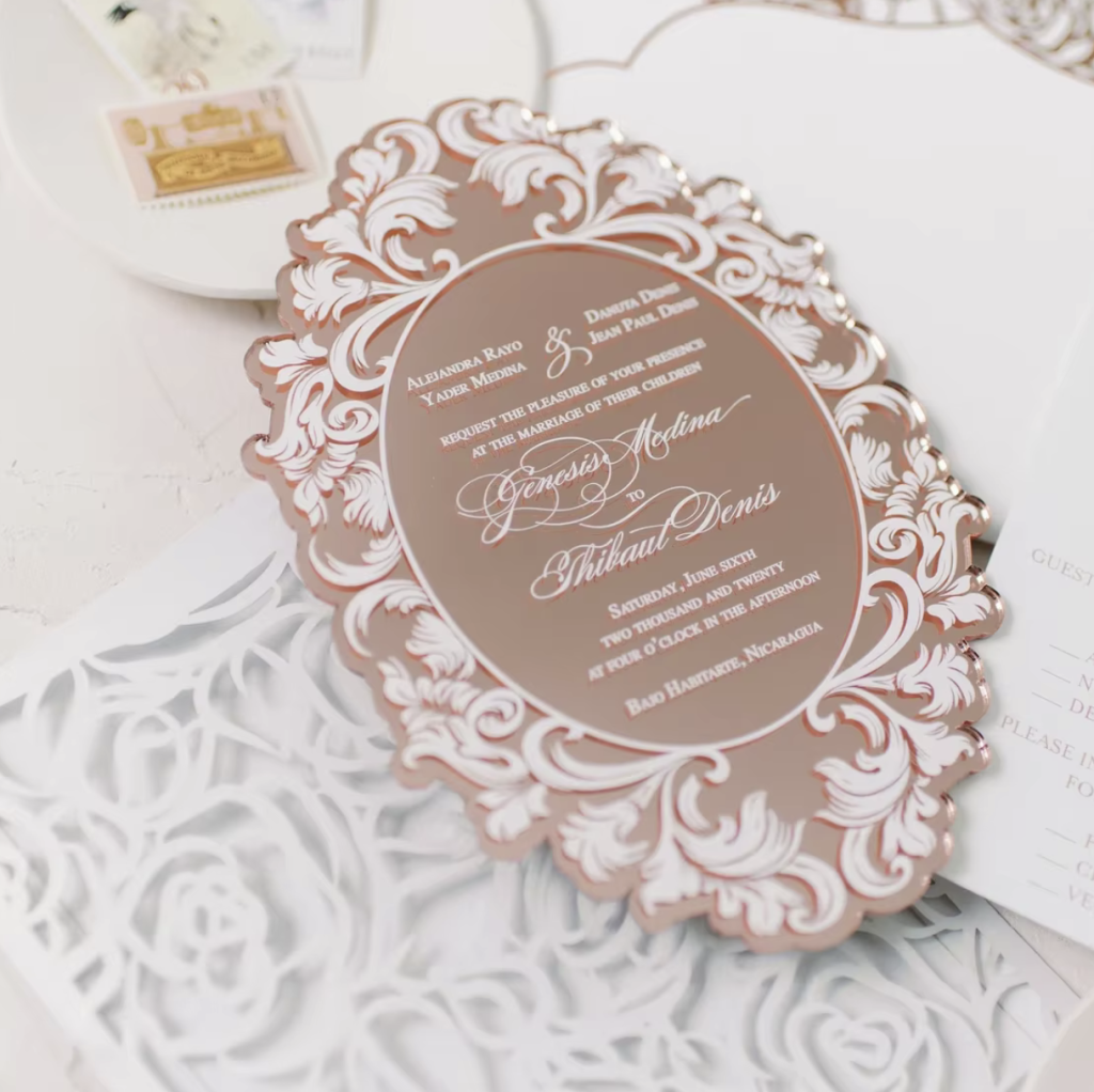 Zrkadlové akrylové svadobné oznámenie Oval ornament